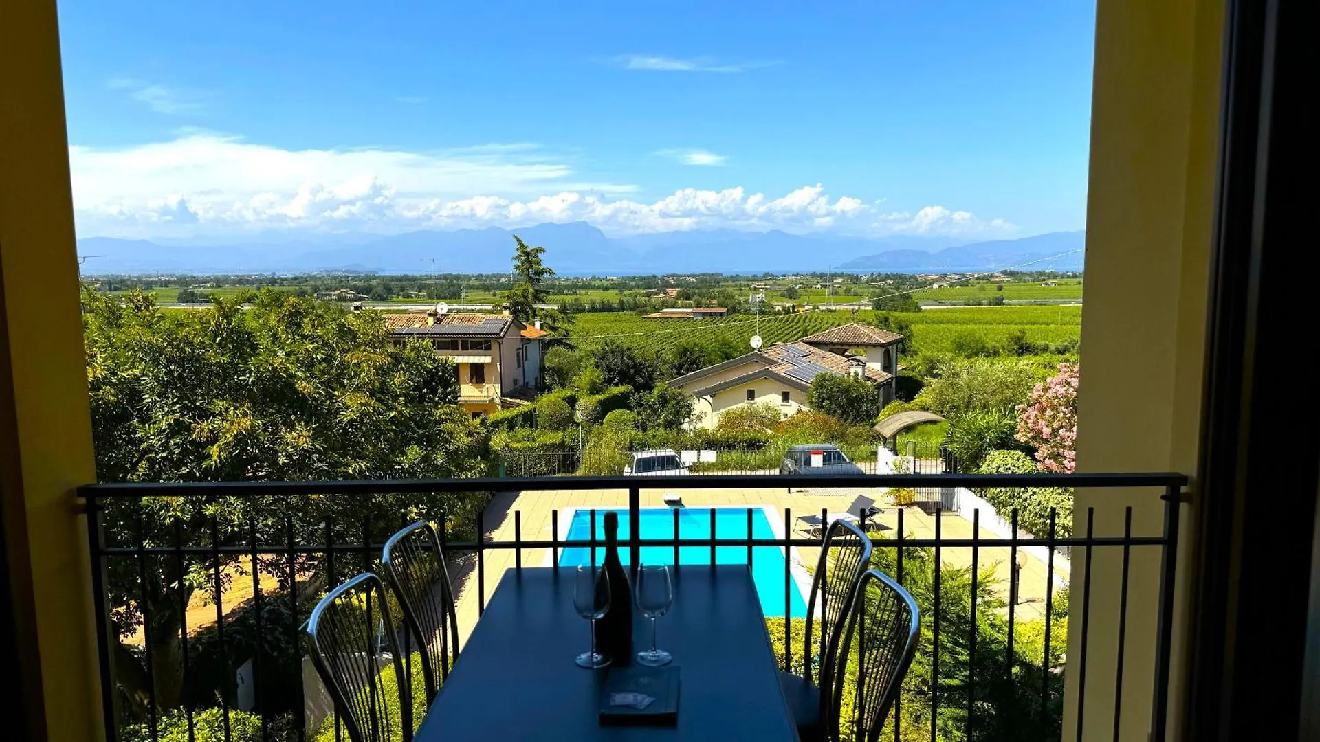Sg Family - Garda View Apartment Peschiera del Garda 0*,  Italy
